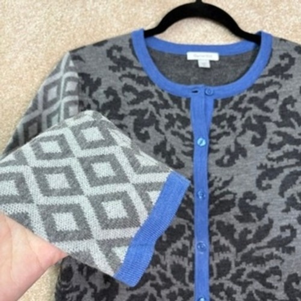 GARNET HILL Cardigan Women's Medium Gray Blue Damask 100% Merino Wool Sweater - Picture 3 of 7